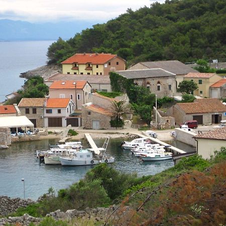Apartments Nada - 150 M From Sea Mali Lošinj Buitenkant foto