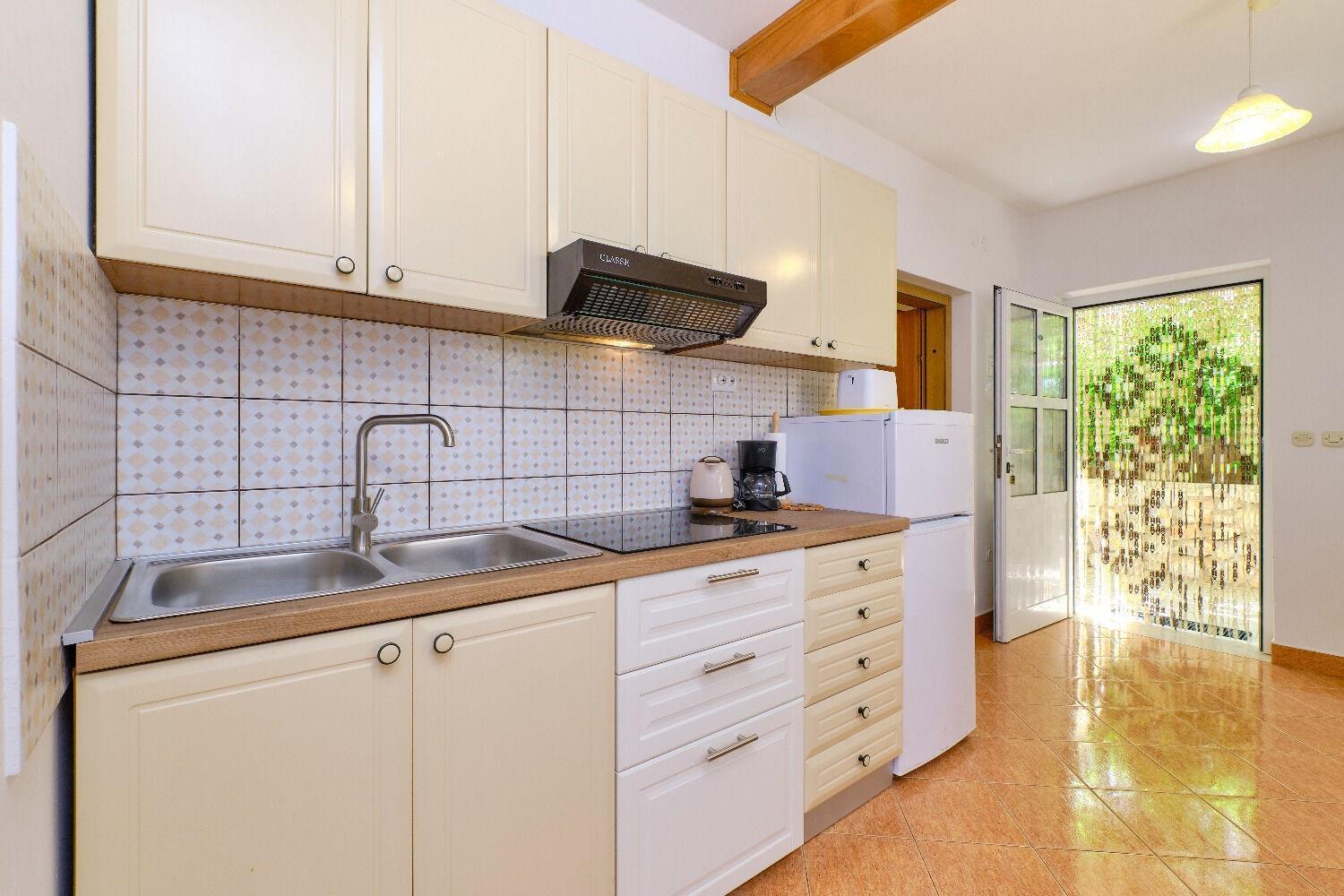 Apartments Nada - 150 M From Sea Mali Lošinj Buitenkant foto